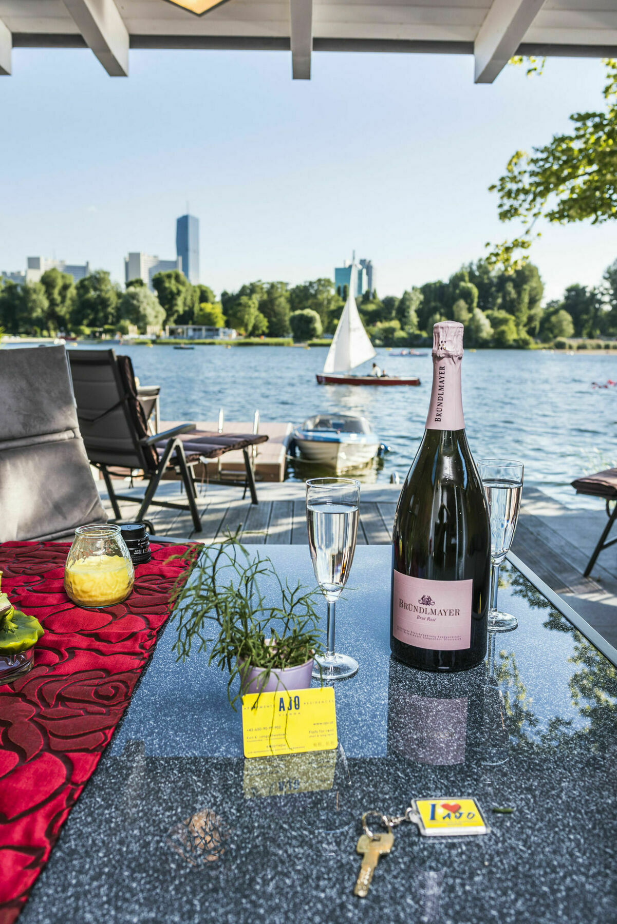 Ajo Vienna Beach - Contactless Check-In Екстер'єр фото
