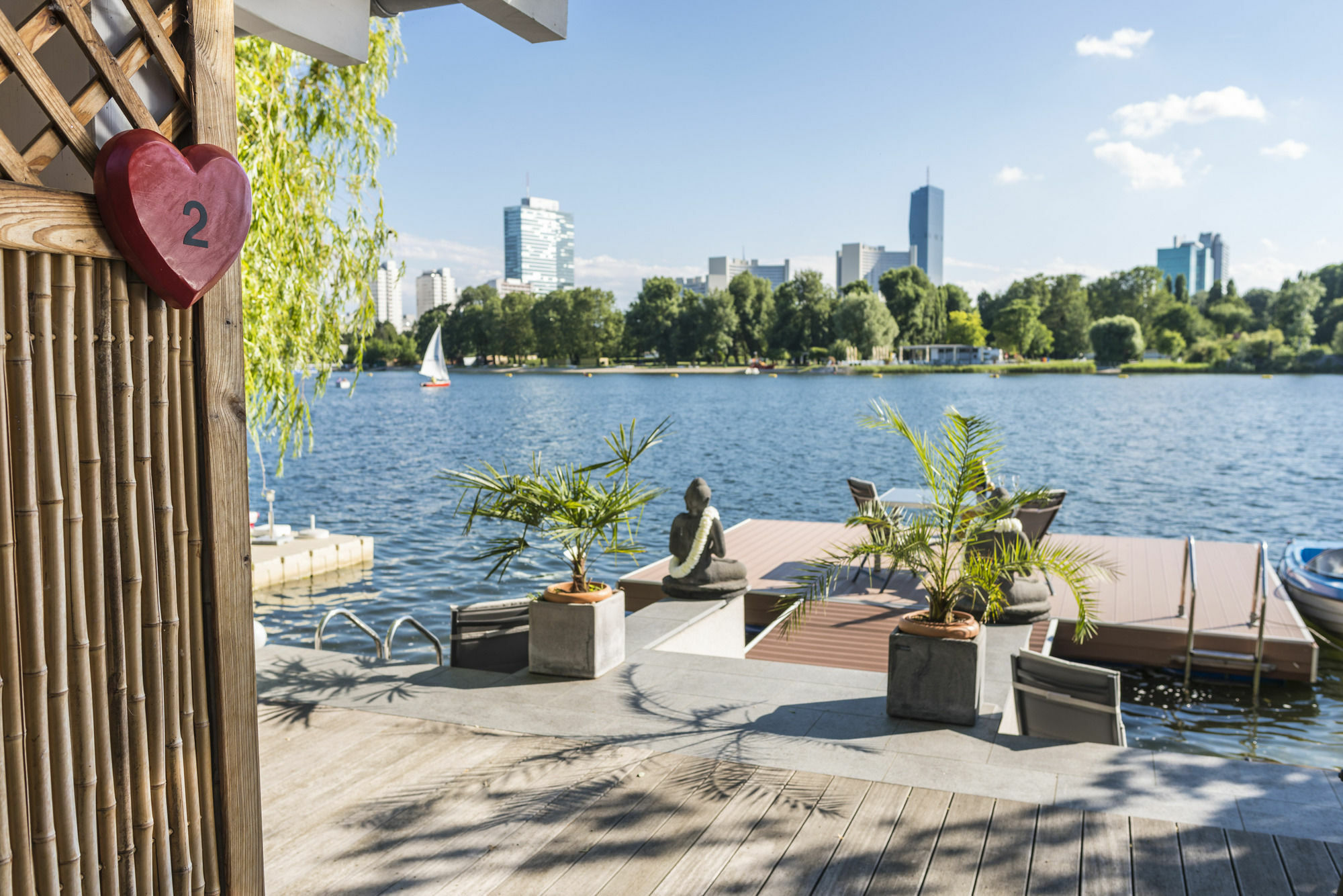 Ajo Vienna Beach - Contactless Check-In Екстер'єр фото