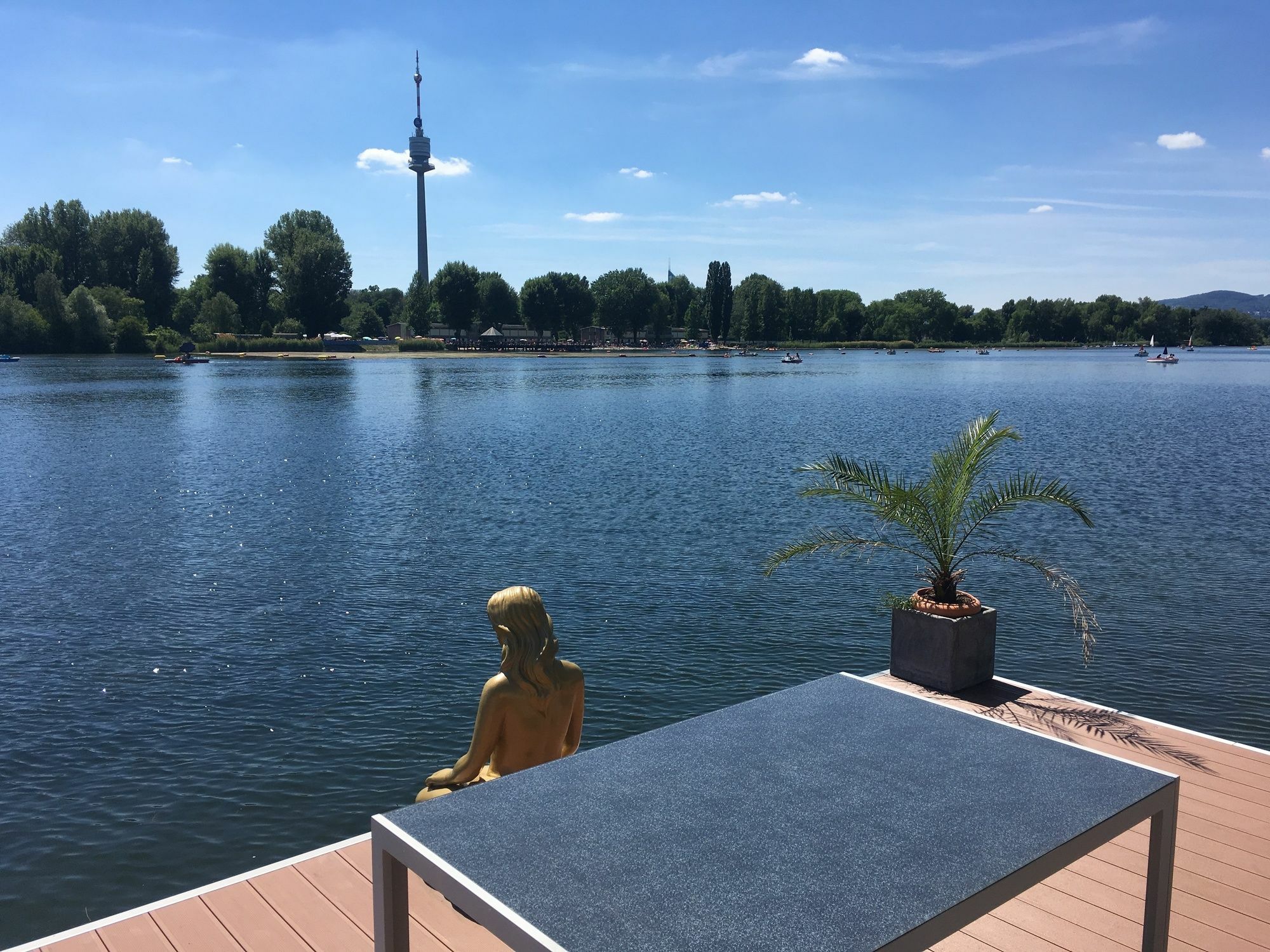 Ajo Vienna Beach - Contactless Check-In Екстер'єр фото
